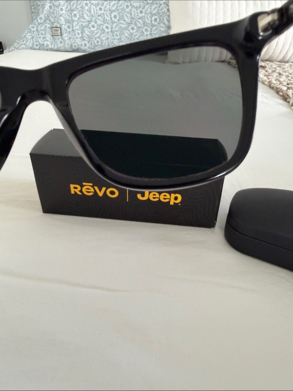 REVO Jeep sunglasses - Picture 6 of 11